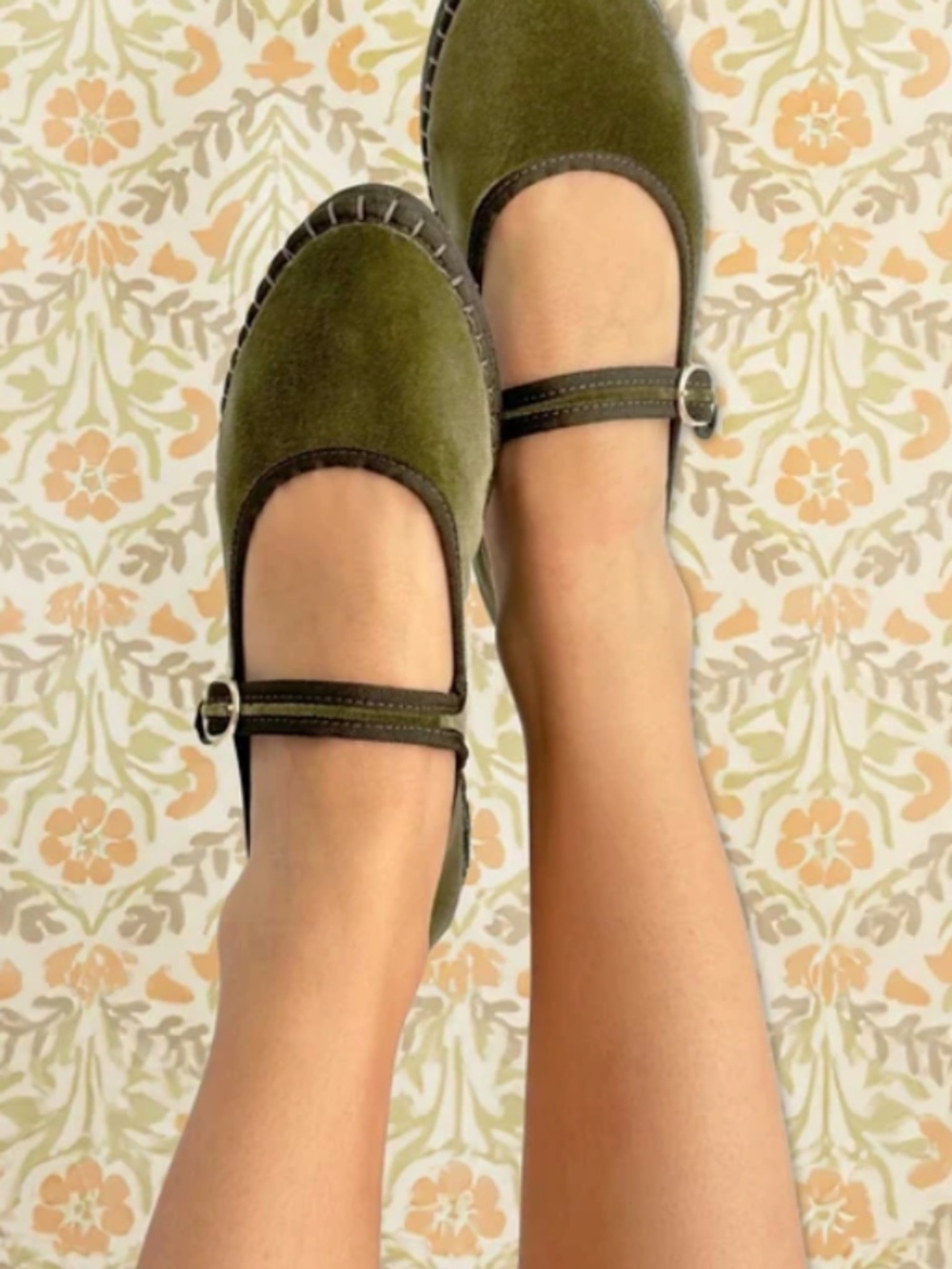 Flabelus Uta Olive Green Velvet Mary Jane Flats – EU 41 / US 10 – Never Worn, Wi